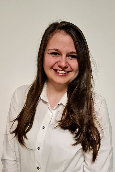 Julia Schrödl Julia Schrödl