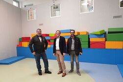 CDU-Bürgermeisterkandidat Joachim Plitzko vor Ort in den Kindertagesstätten St. Genovefa und St. Nikolaus